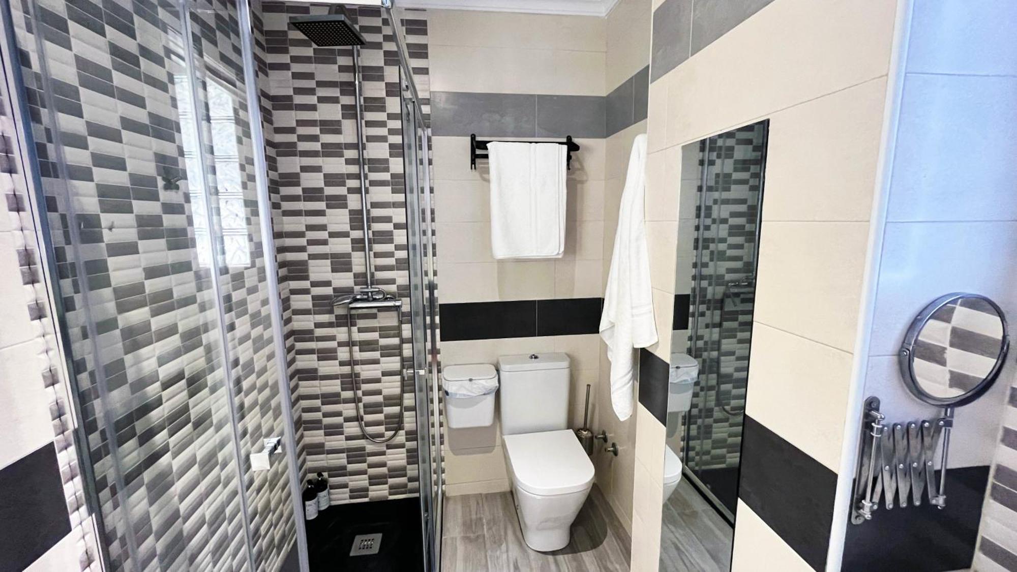 A 5 Minutos De La Playa Con Terraza En Malaga Apartment Ngoại thất bức ảnh