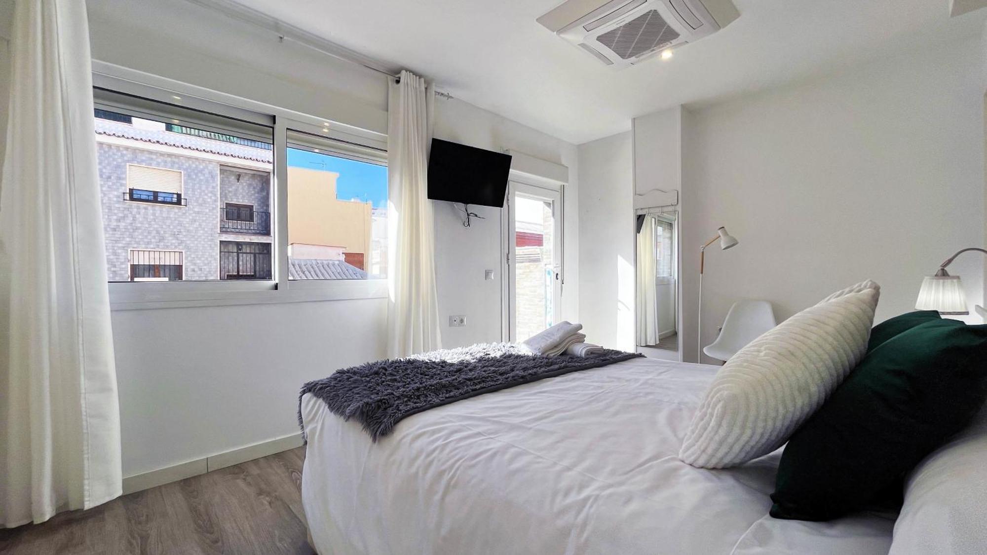 A 5 Minutos De La Playa Con Terraza En Malaga Apartment Ngoại thất bức ảnh